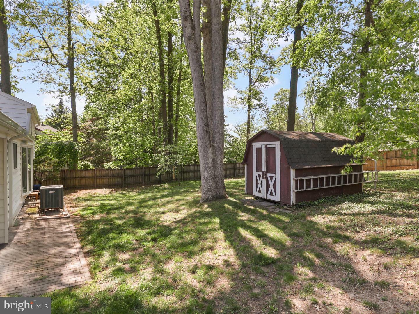 Property Photo: 6128 Sherborn Lane VA 22152