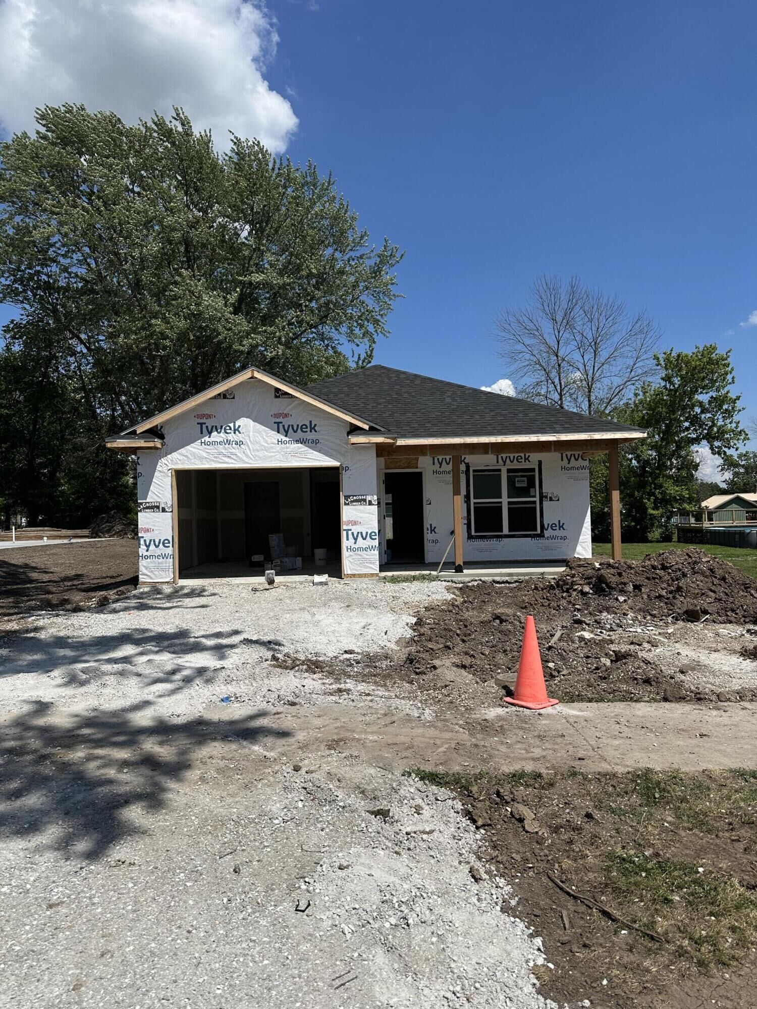 Property Photo:  408 N Ogden St  MO 65284 