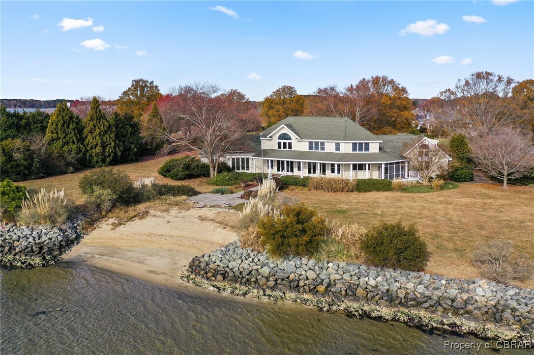 Property Photo: 286 Waterbury Road VA 22482