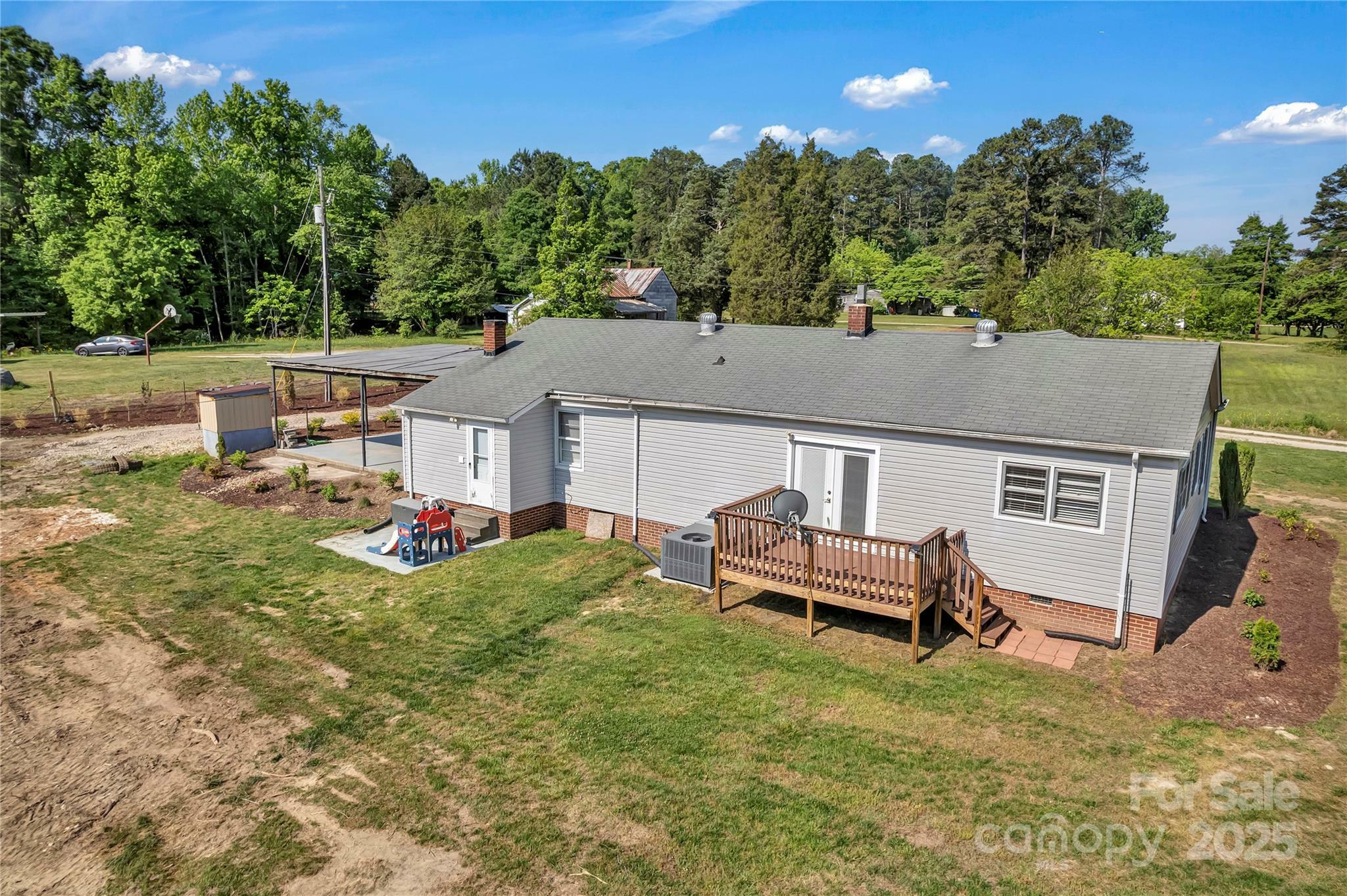 Property Photo: 159 Old Home Place NC 28023