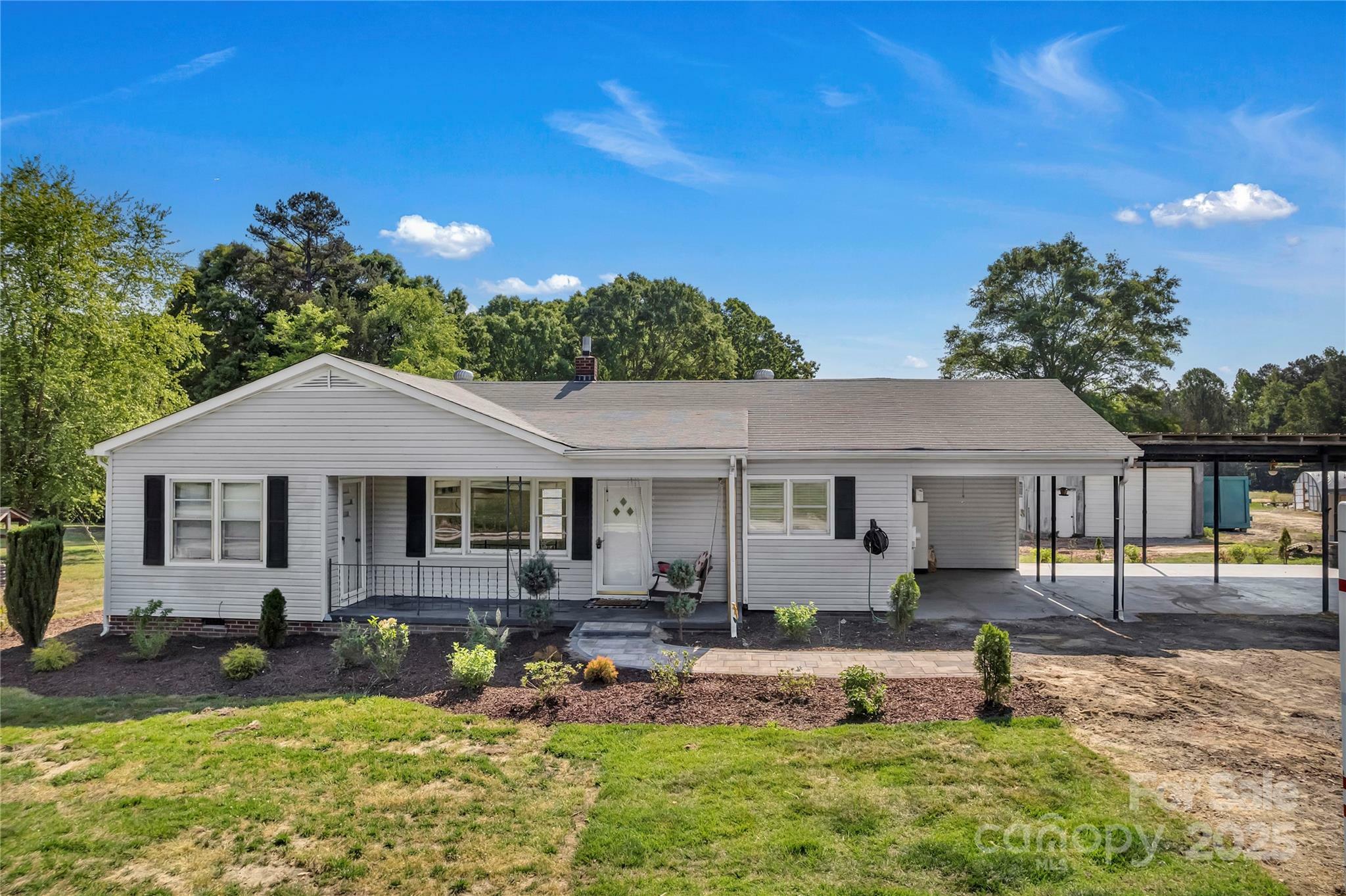 Property Photo: 159 Old Home Place NC 28023