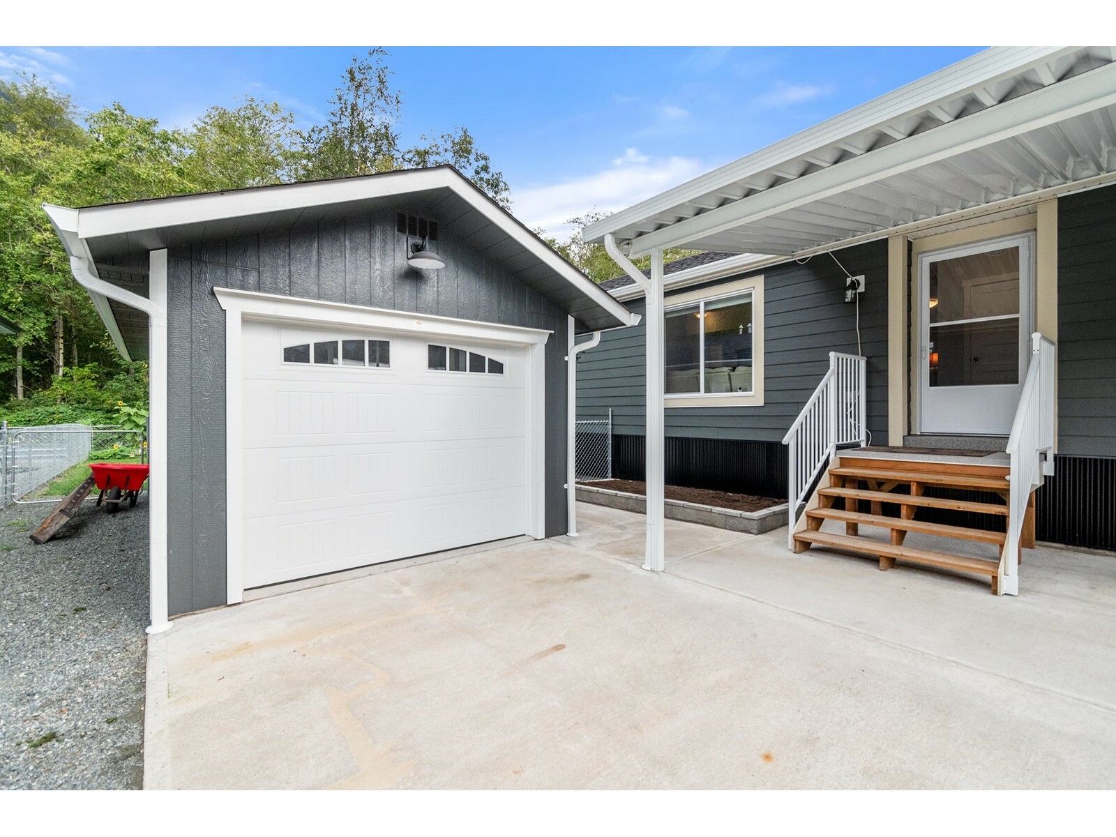 Property Photo: 59060 Lougheed Highway 36 BC V0X 1L3