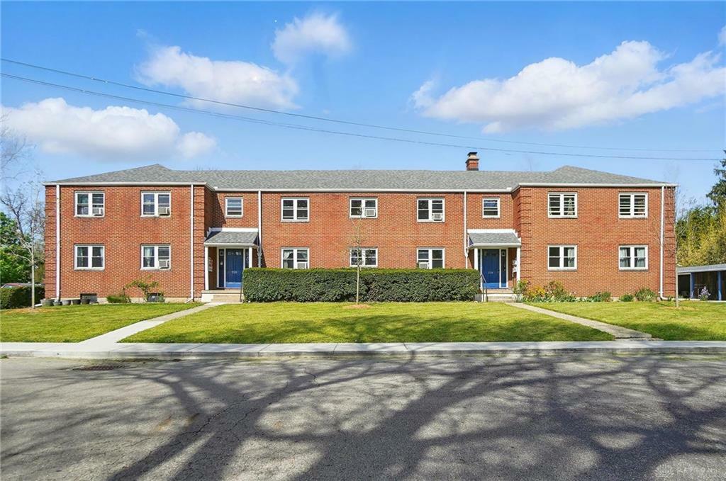 Property Photo: 218/220 S Winter Street OH 45387