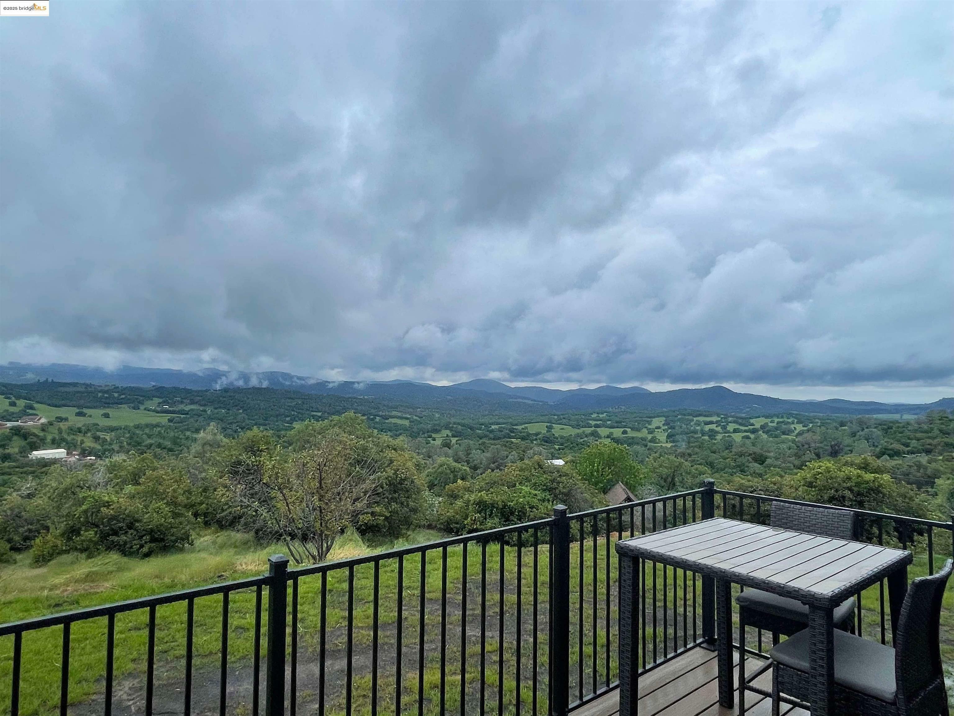 Property Photo: 14865 W Blue Bell Rd CA 95370