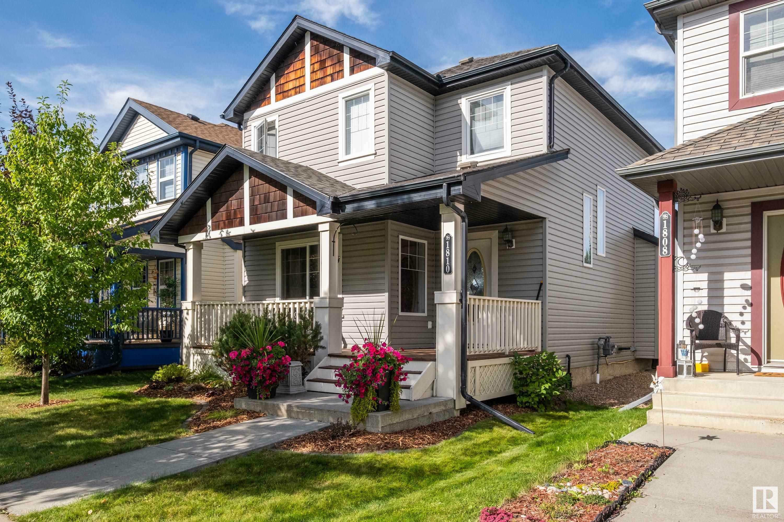 1810 121 Street SW  Edmonton AB T6W 1T5 photo