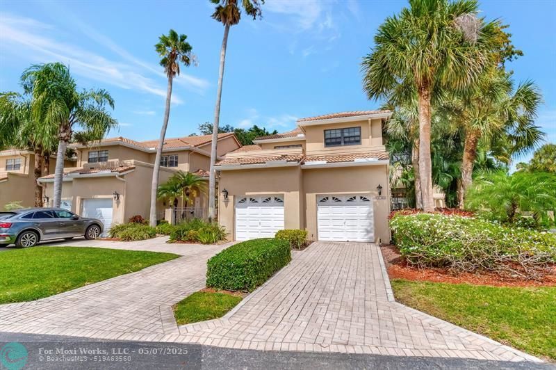 Property Photo: 22760 Mandeville Pl E FL 33433