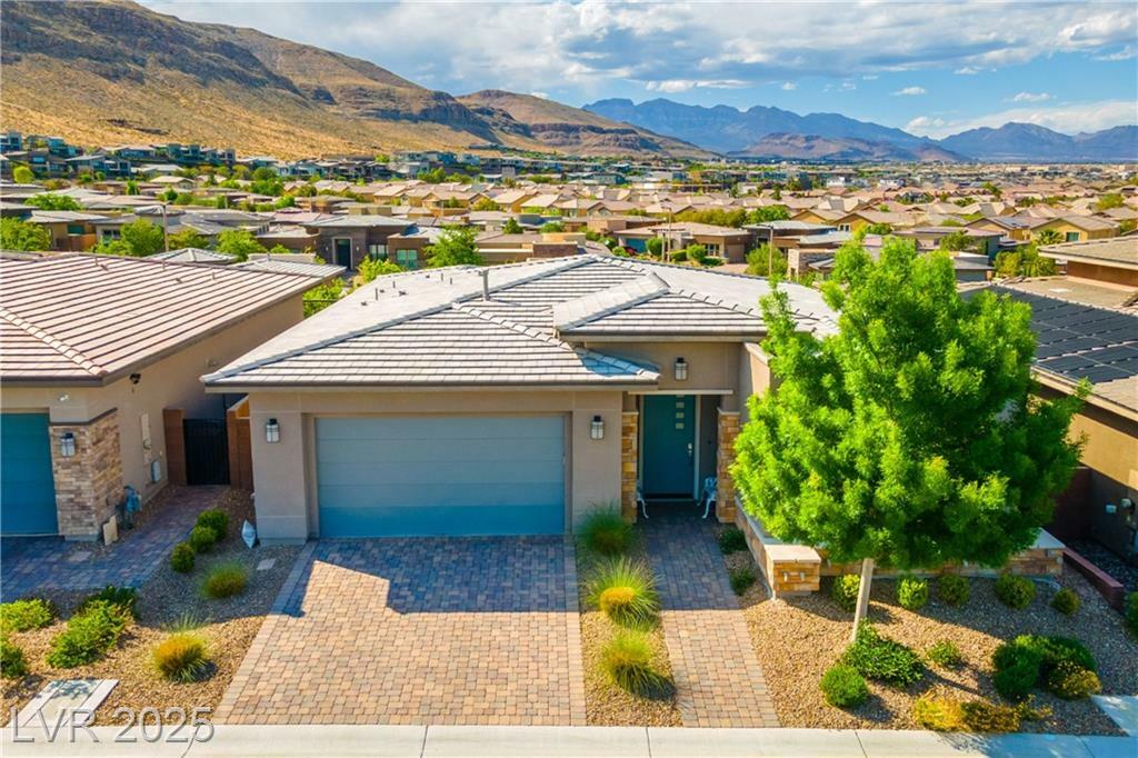 Property Photo: 10106 Amethyst Hills Street NV 89148