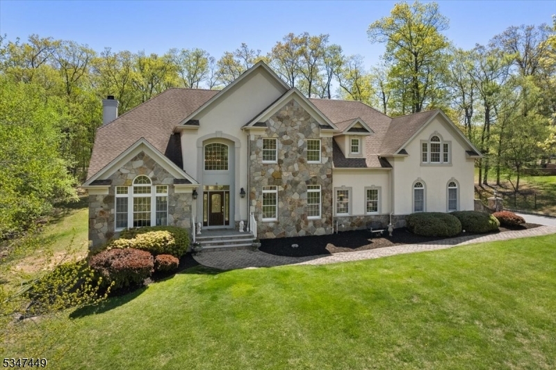 6 Strawberry Ln  Warren Twp. NJ 07059 photo