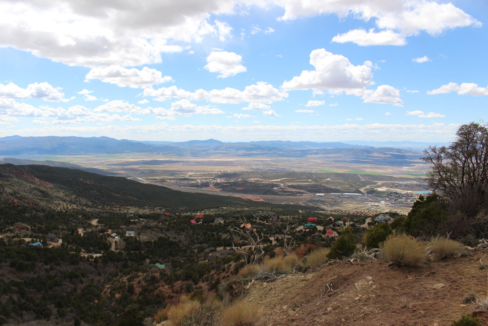 Property Photo:  1133 E Mountain View Cir  UT 84720 