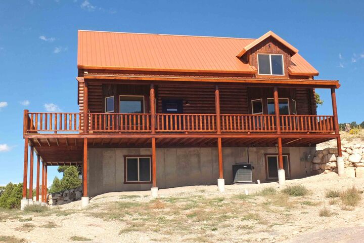 Property Photo: 1982 S High Juniper Dr UT 84720