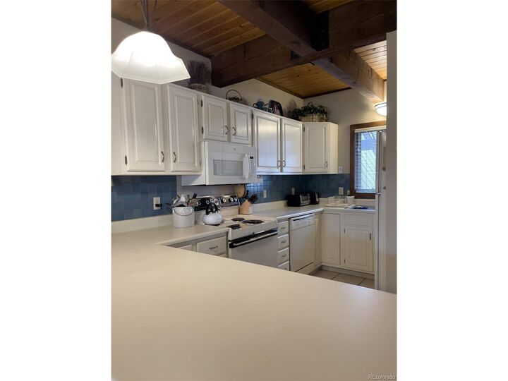 Property Photo:  224 Creekside Dr B  CO 80443 