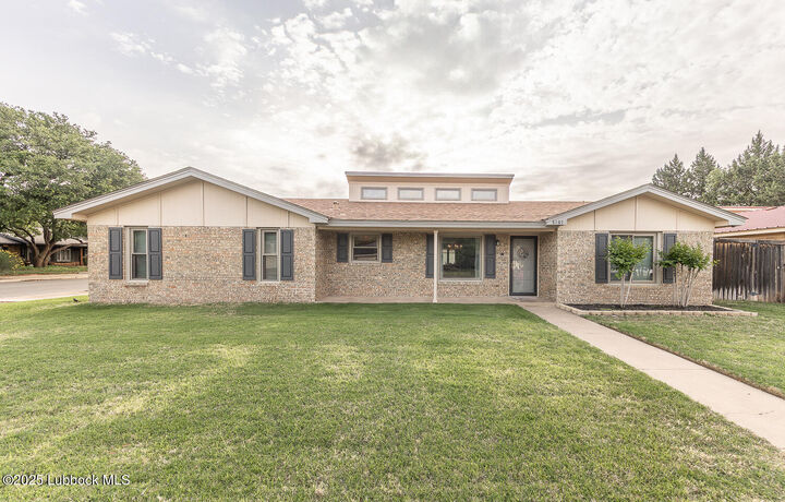 8101 Utica Avenue  Lubbock TX 79424 photo