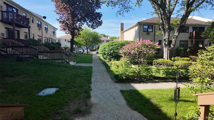 Property Photo: 80 Sneden Place 80 NY 10977