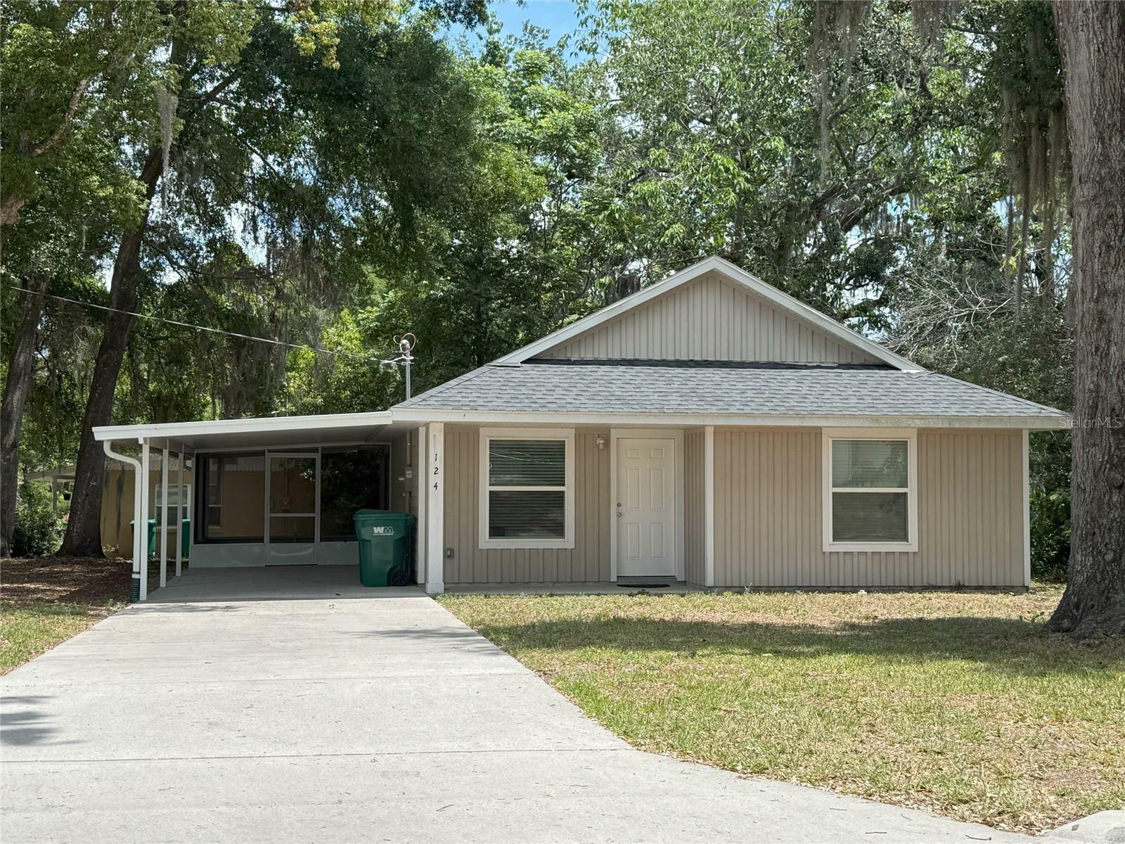 Property Photo: 124 Cherry Avenue FL 34450