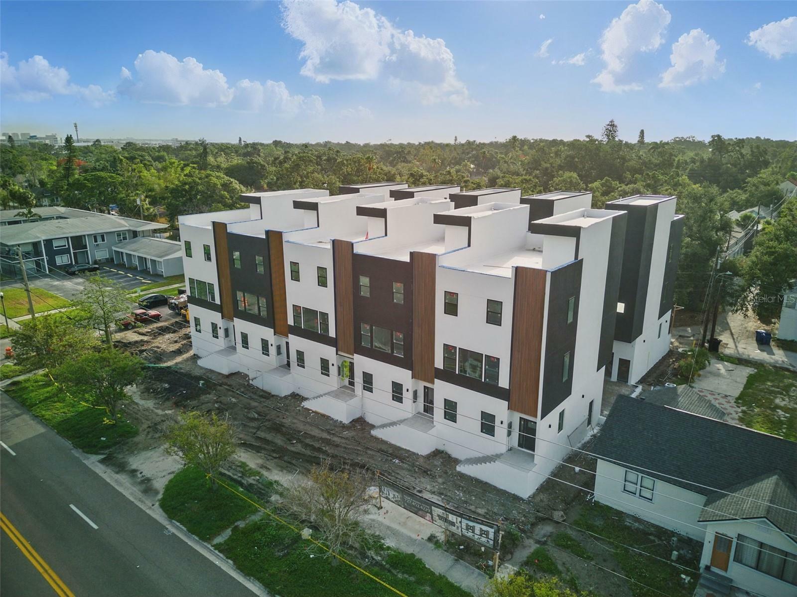 Property Photo: 2104 4th Street S FL 33705