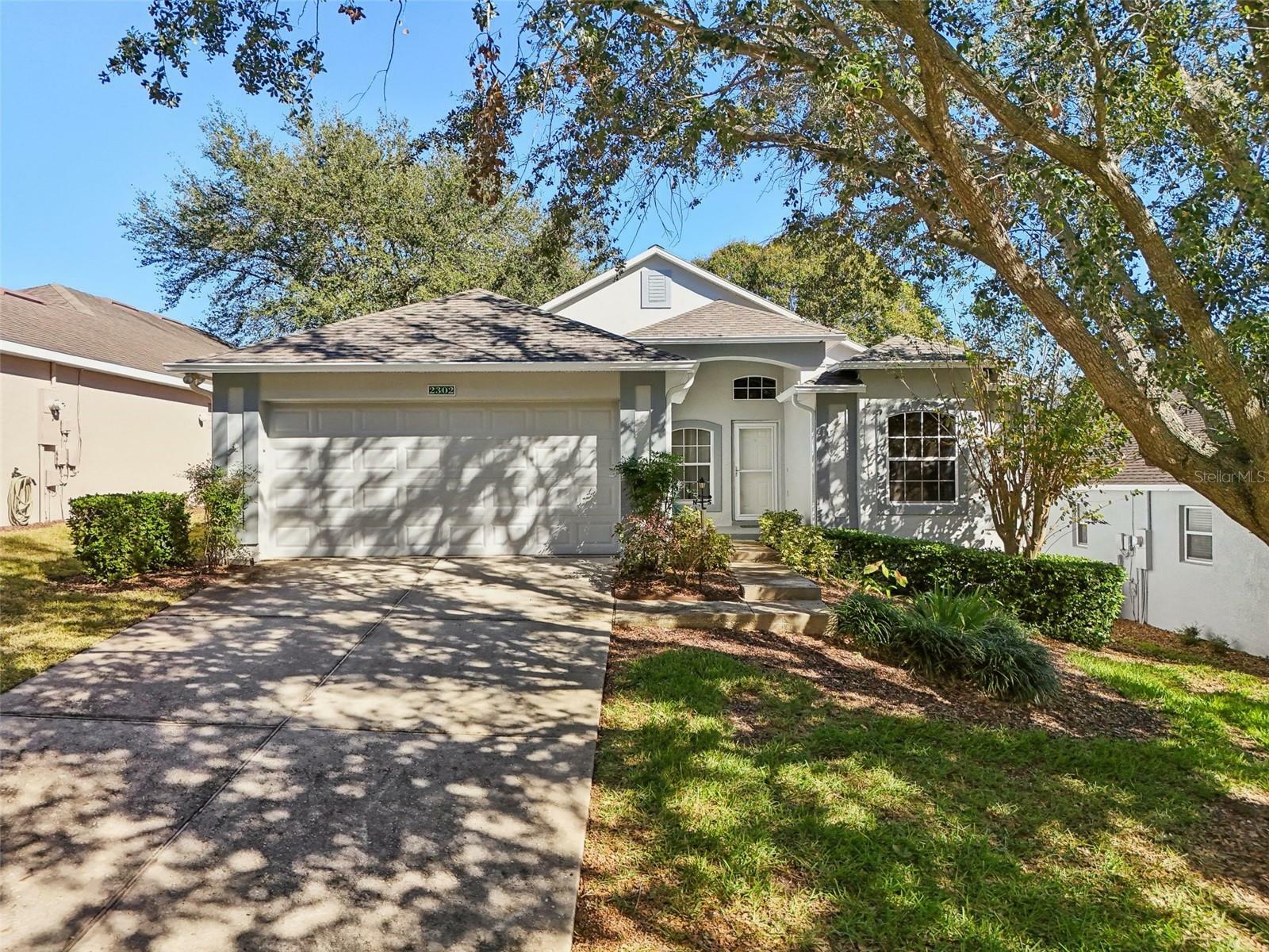 Property Photo: 2302 Edmonton Court FL 34711