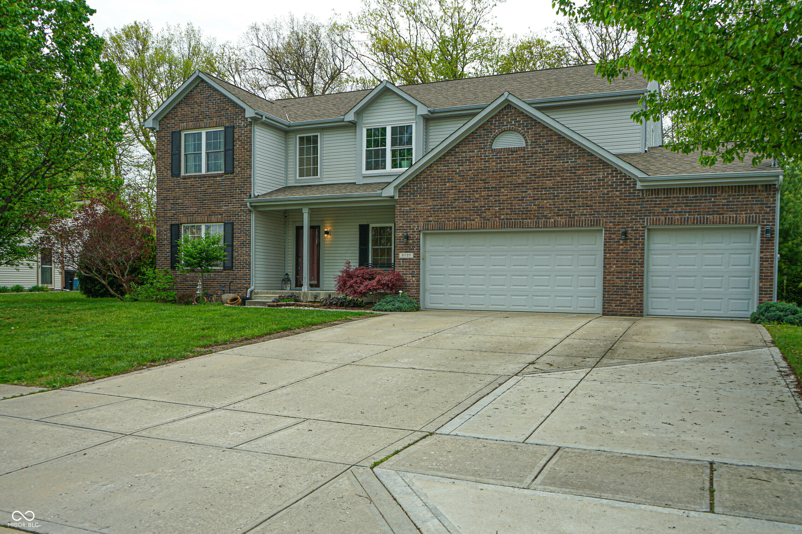 Property Photo: 8727 Redditch Drive IN 46123
