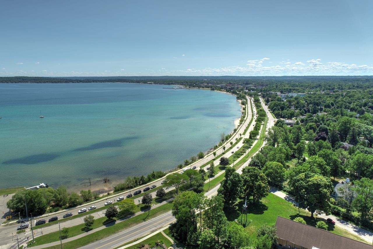 Property Photo:  1123 Bay Street  MI 49684 