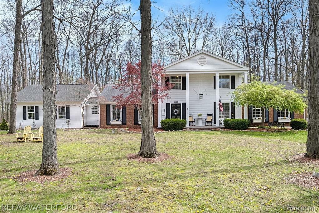 1900 Maplewood Drive  Owosso MI 48867 9082 photo