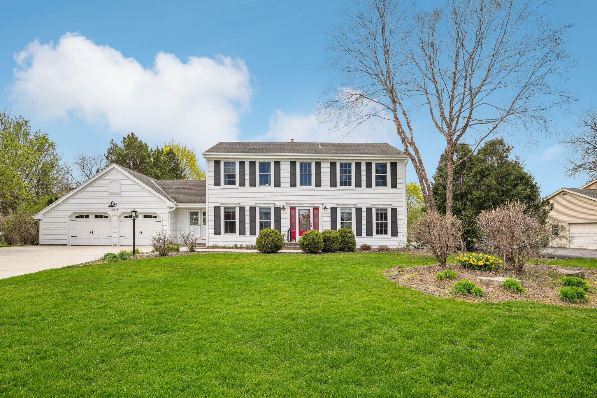 Property Photo: 21335 Talbots Ln WI 53045