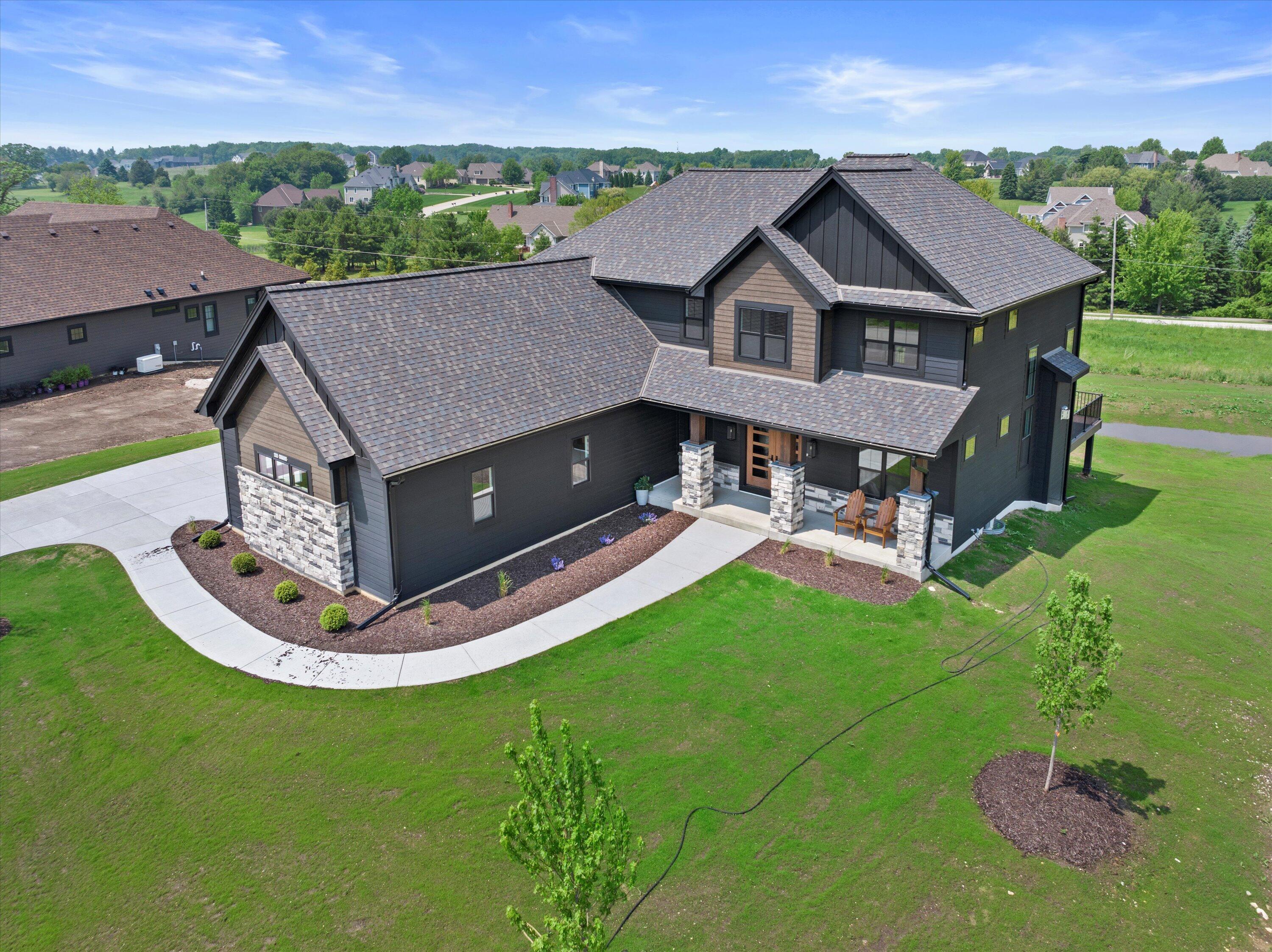 Property Photo: N59w27328 Autumn Ct WI 53089