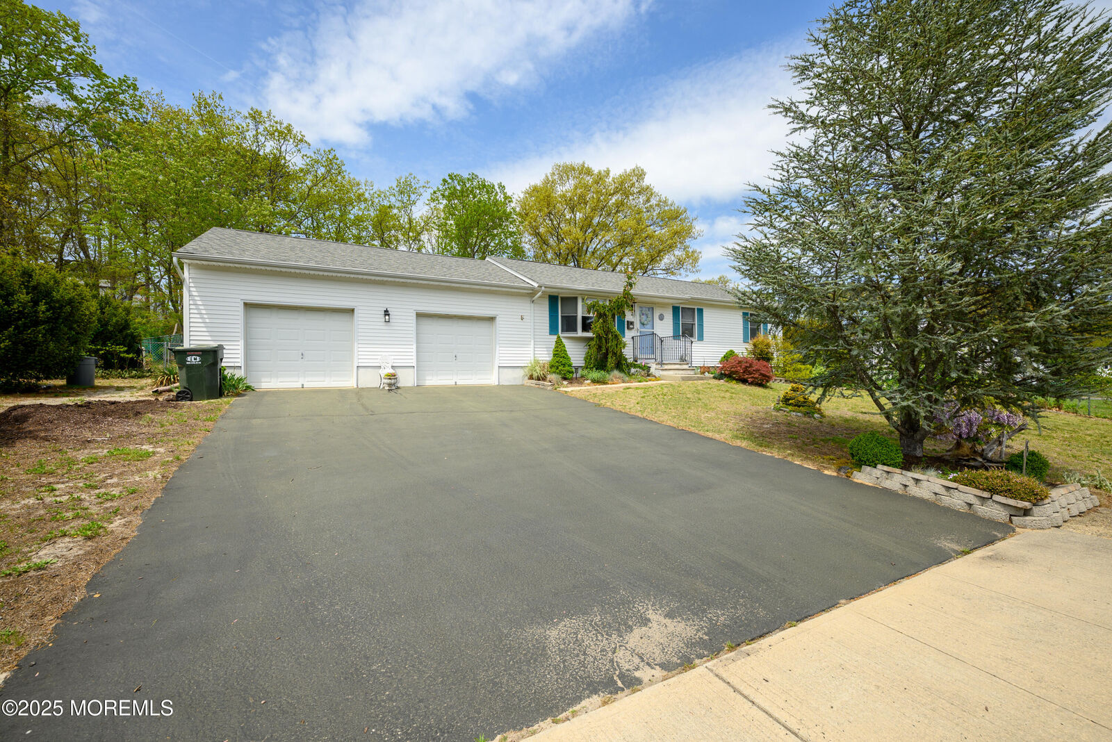 Property Photo: 5 Darien Circle NJ 07731