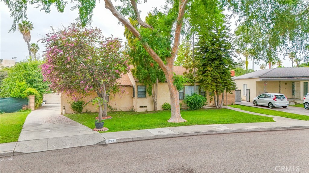 Property Photo: 1727 Westwood Place CA 91768