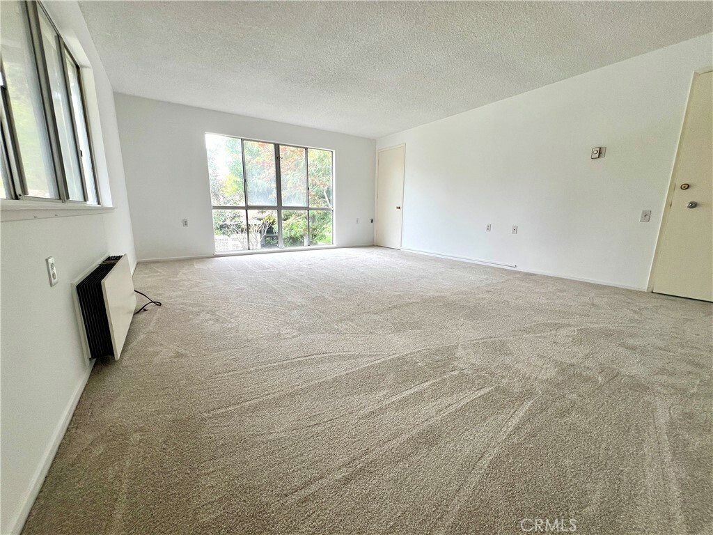 Property Photo: 61 Calle Cadiz Q CA 92530