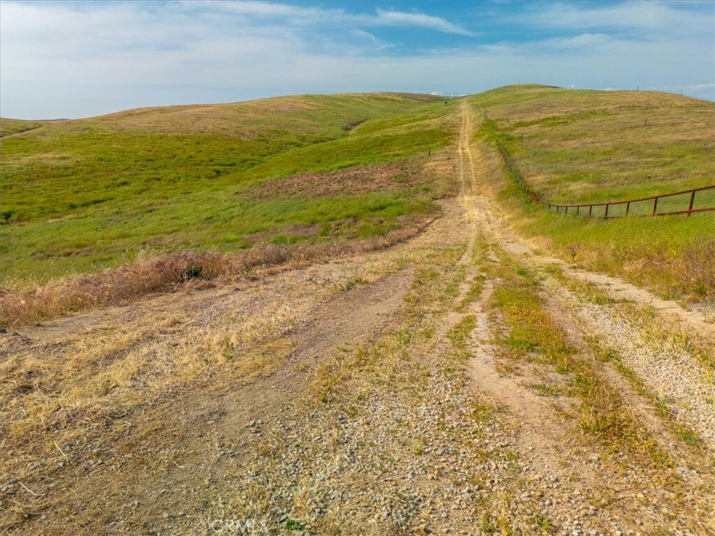 Property Photo: 3740 Gruenhagen CA 93446