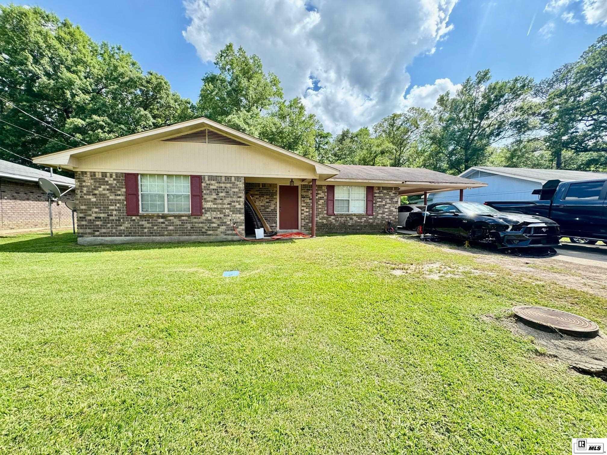 Property Photo: 120 Donovan Circle LA 71203