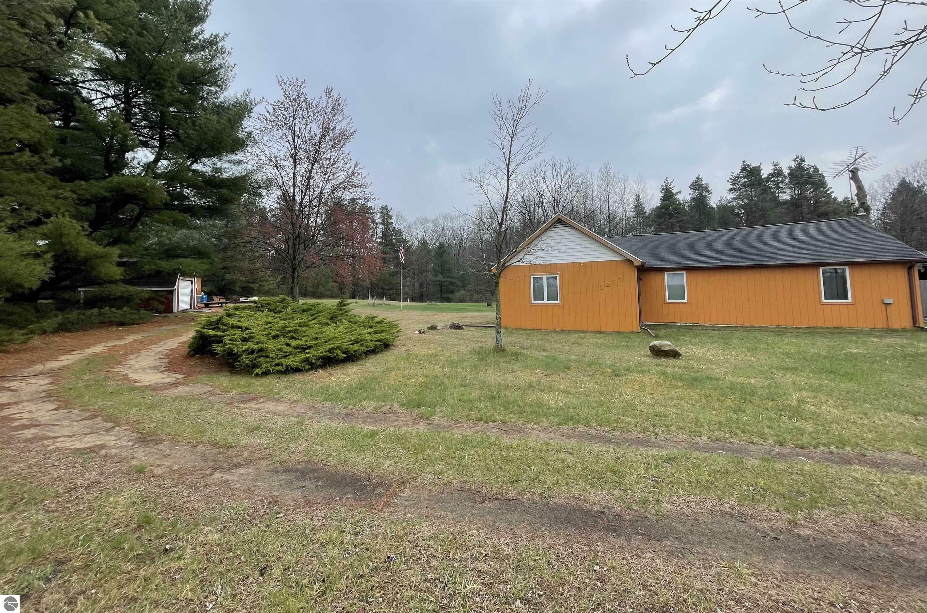 Property Photo: 1097 20 Mile Road MI 49305
