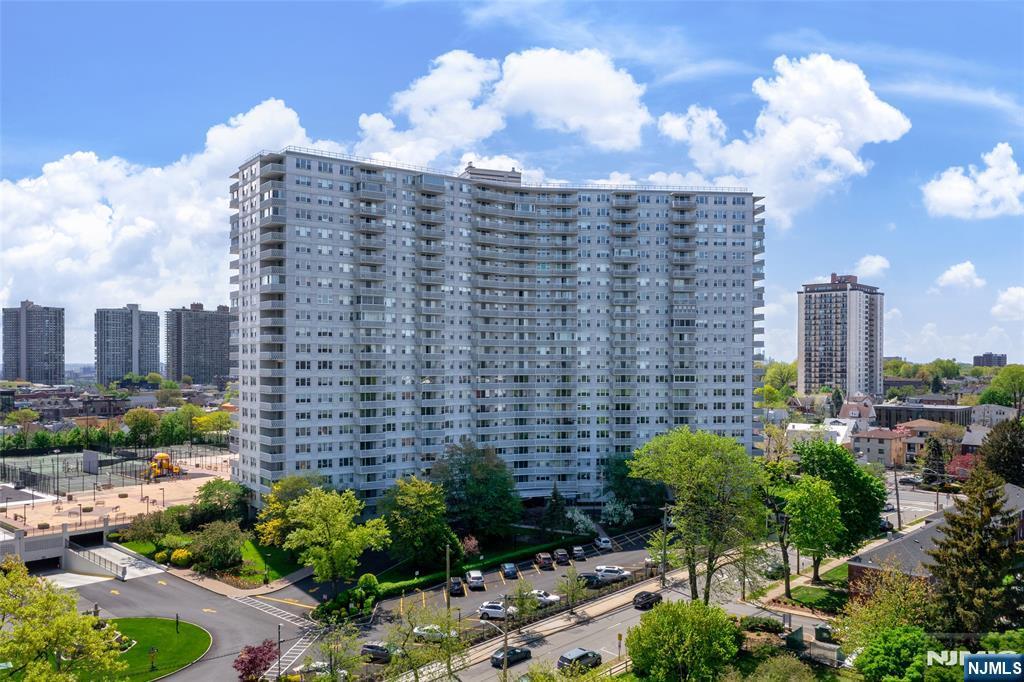 Property Photo: 2000 Linwood Avenue 20V NJ 07024