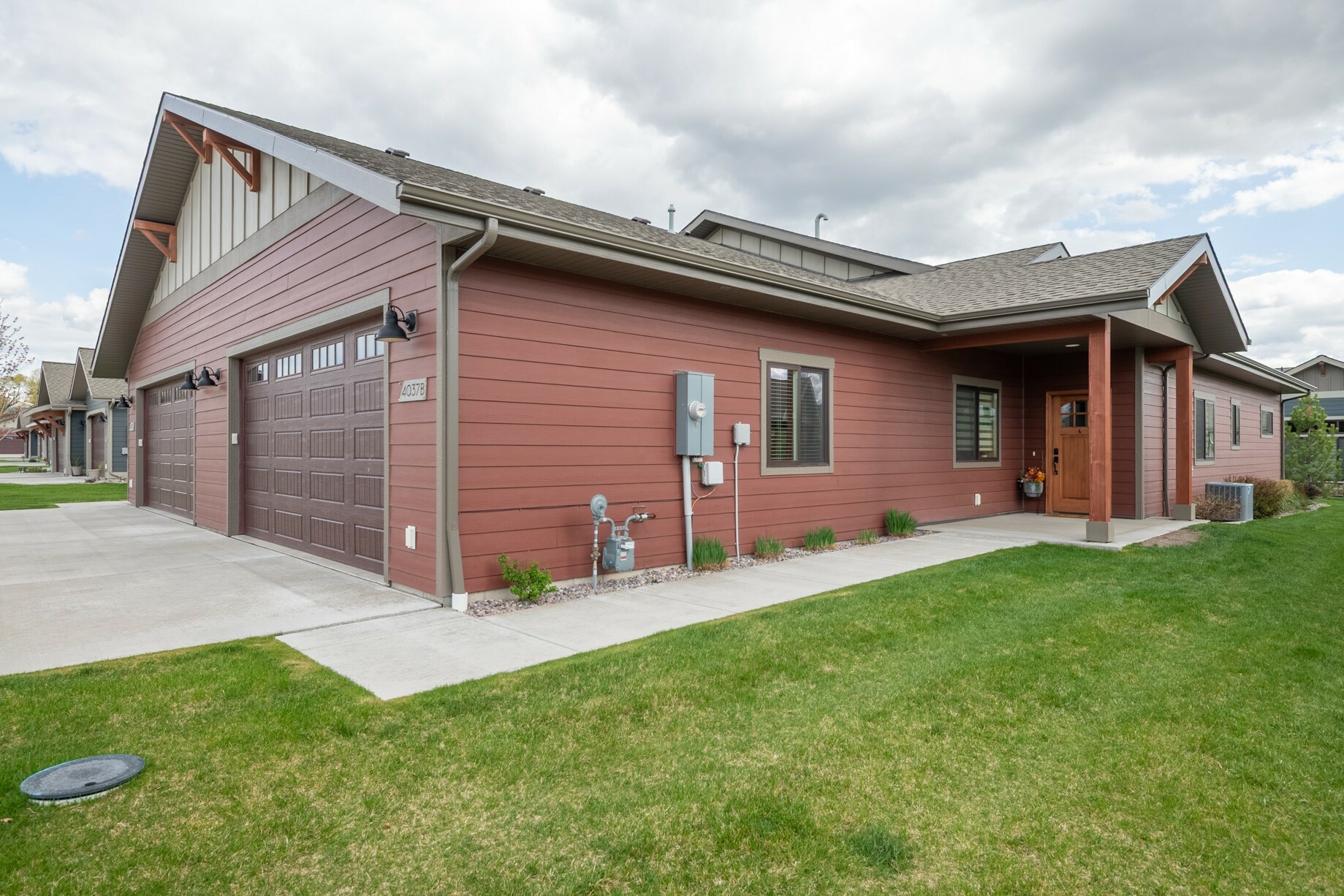 Property Photo: 4037 Valley View Court B MT 59808