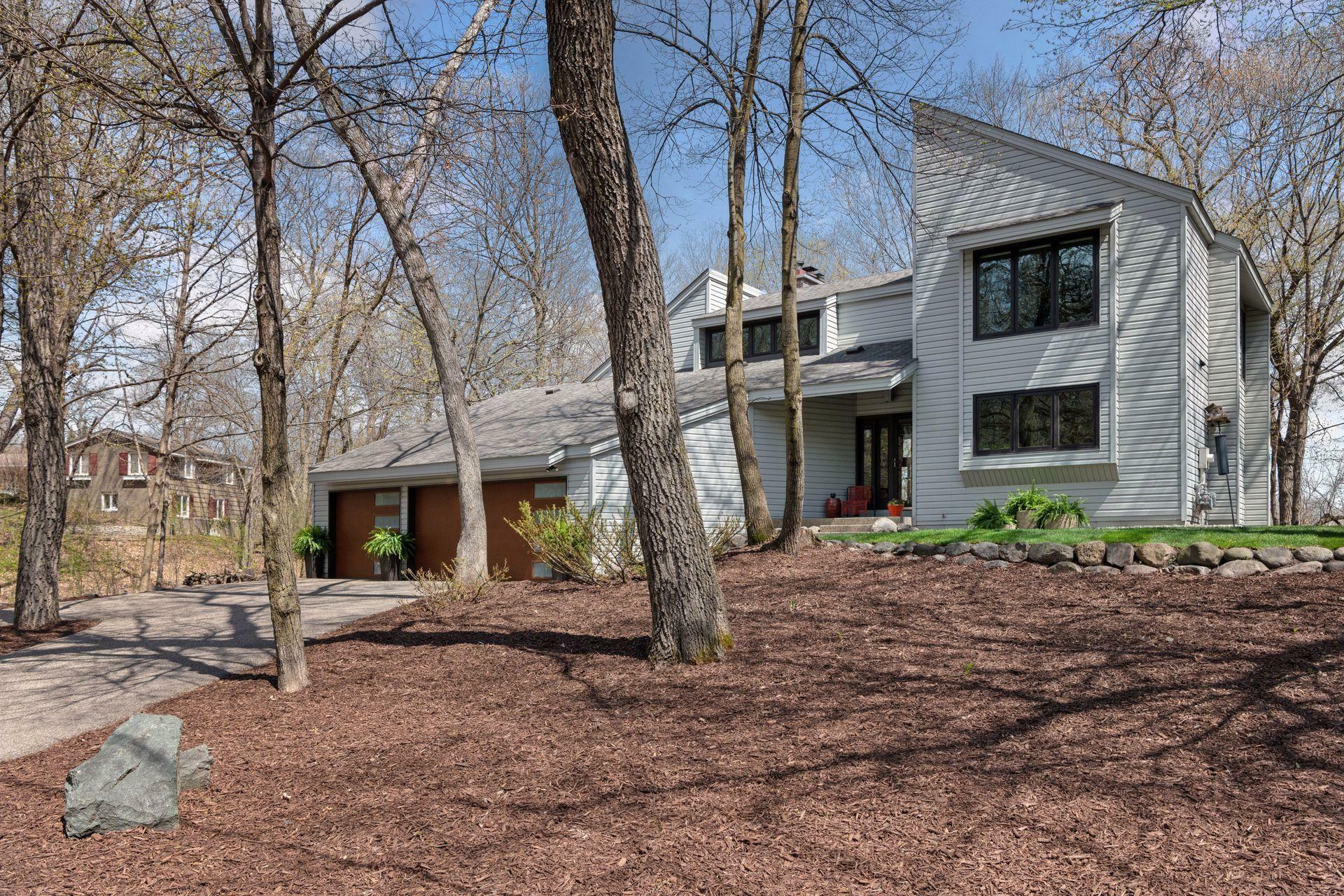 Property Photo: 4535 Eastwood Road MN 55345