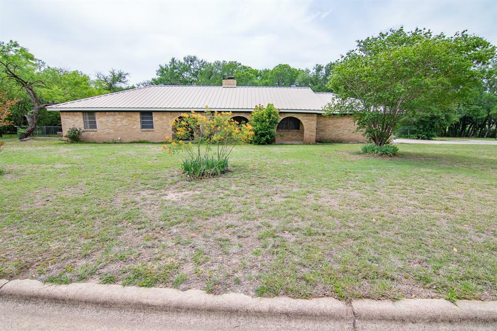 Property Photo: 110 Greentree Circle TX 76802