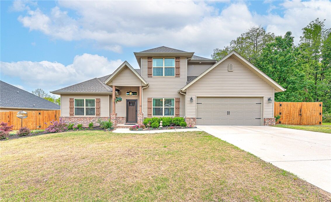 Property Photo:  18 Taransay Circle  AR 72715 