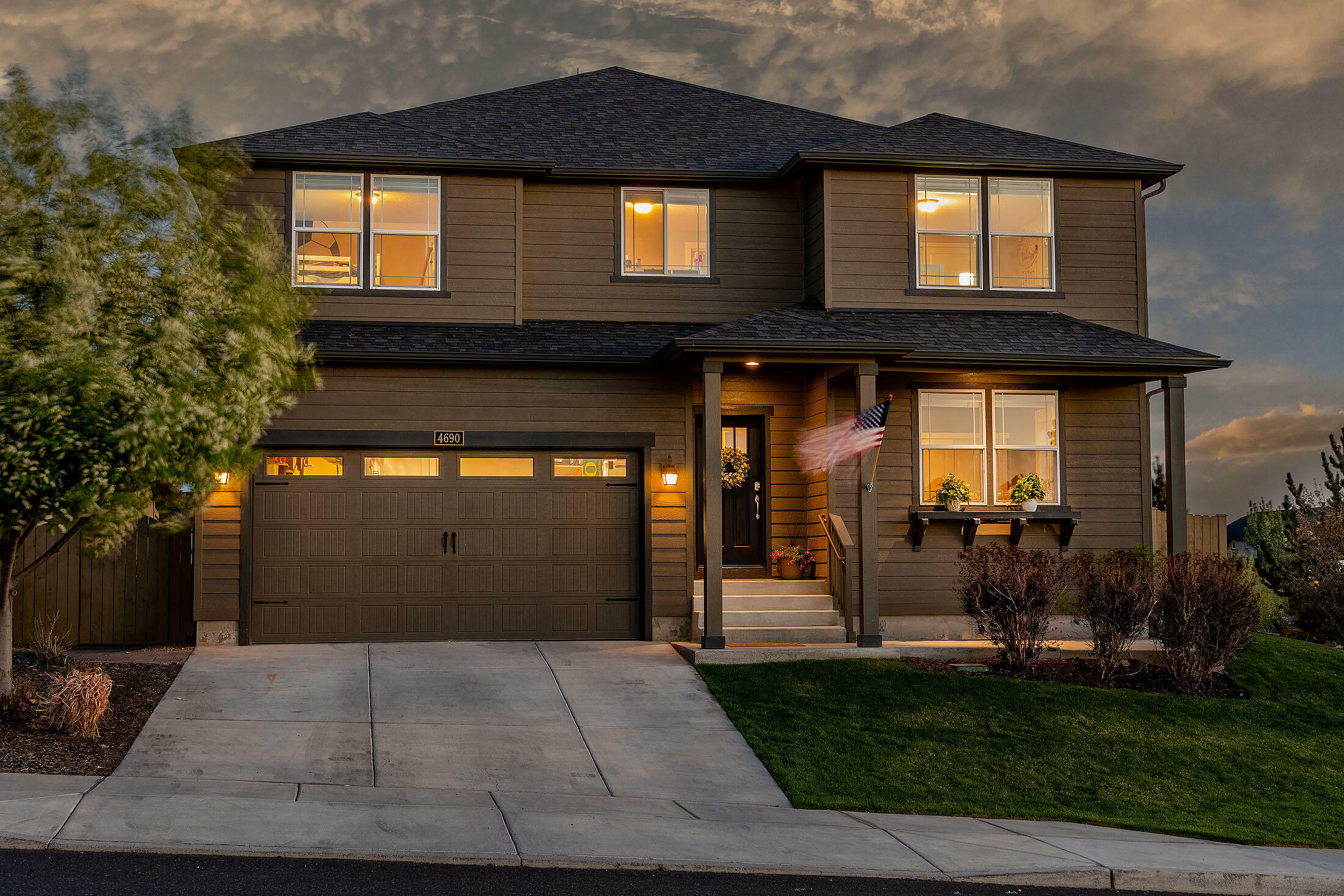 Property Photo: 4690 SW Umatilla Avenue OR 97756
