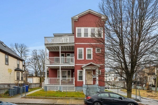 Property Photo: 10 King 3 MA 02124