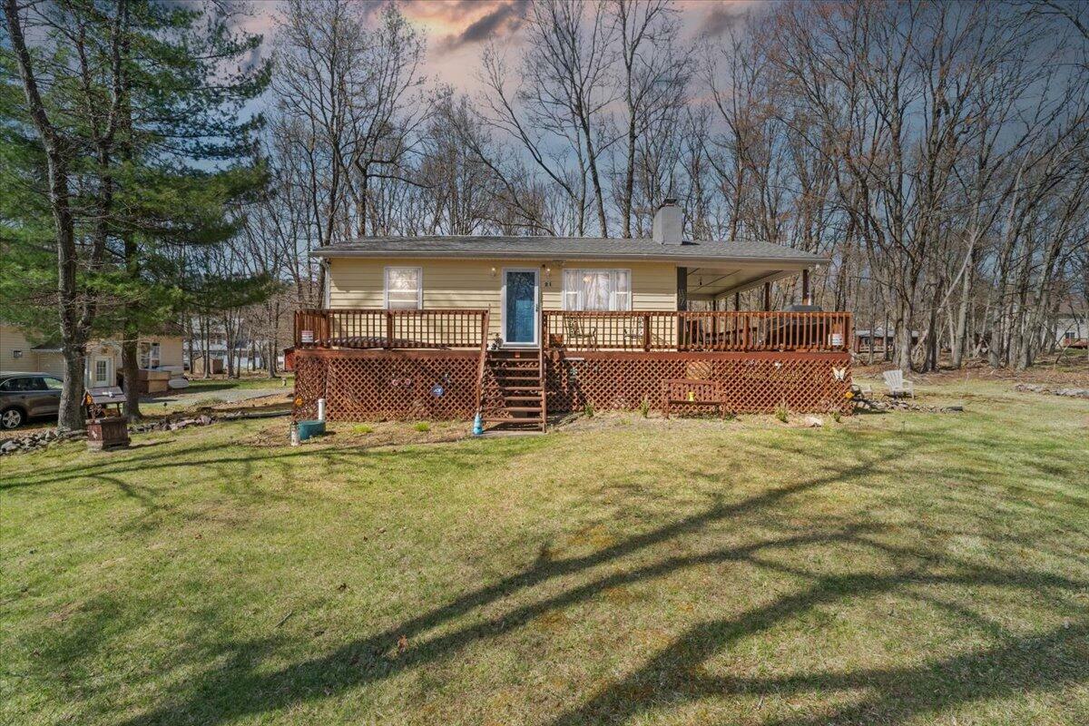 Property Photo: 21 Beaver Drive PA 18210