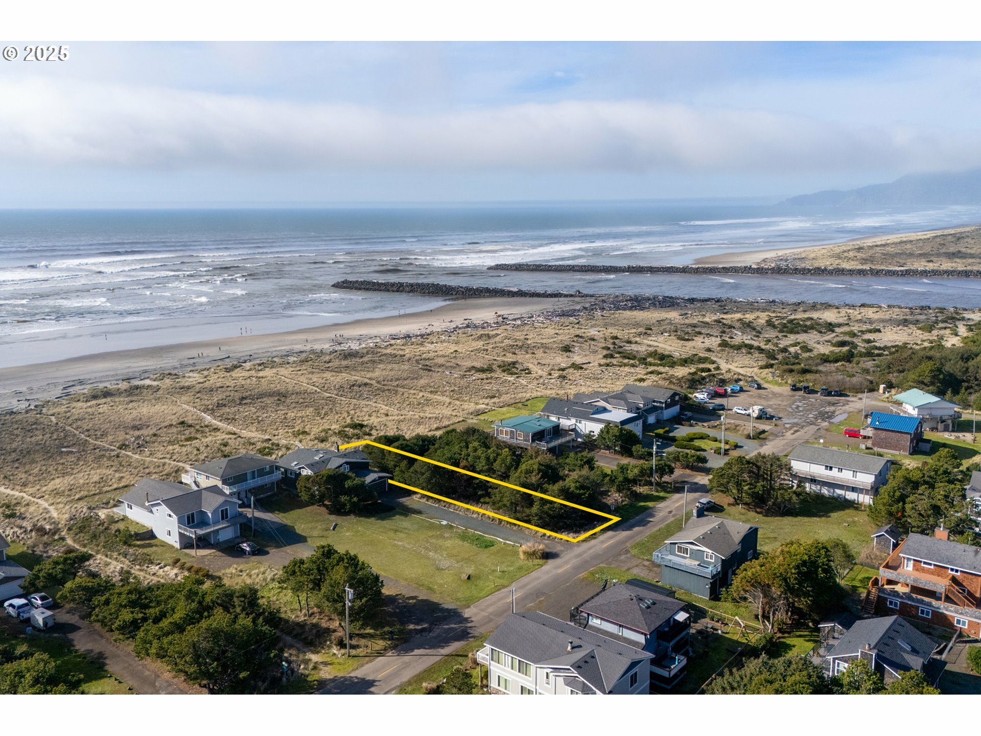 Property Photo: 0 Beach Dr OR 97136
