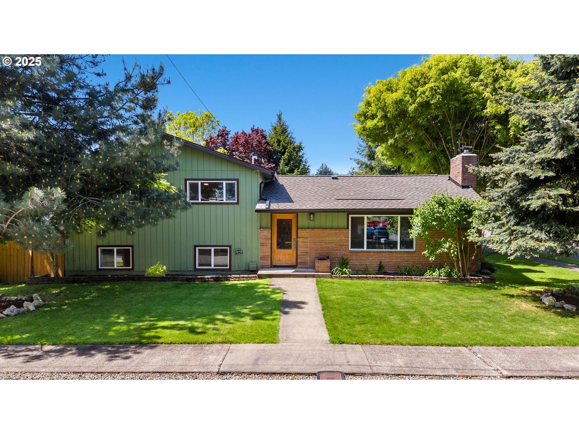1823 NE Garfield St  Camas WA 98607 photo