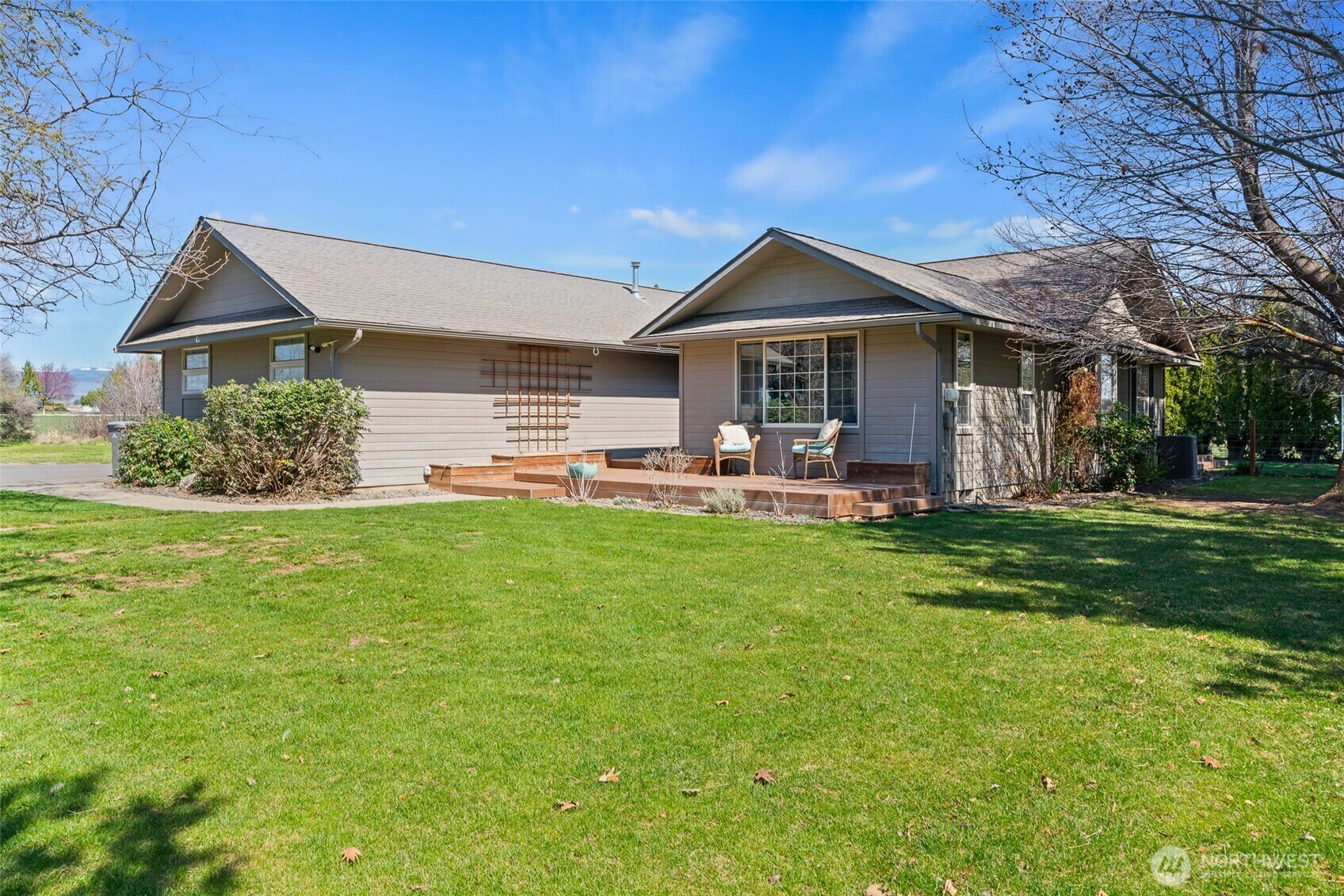 Property Photo: 1350 Number 6 Road WA 98926