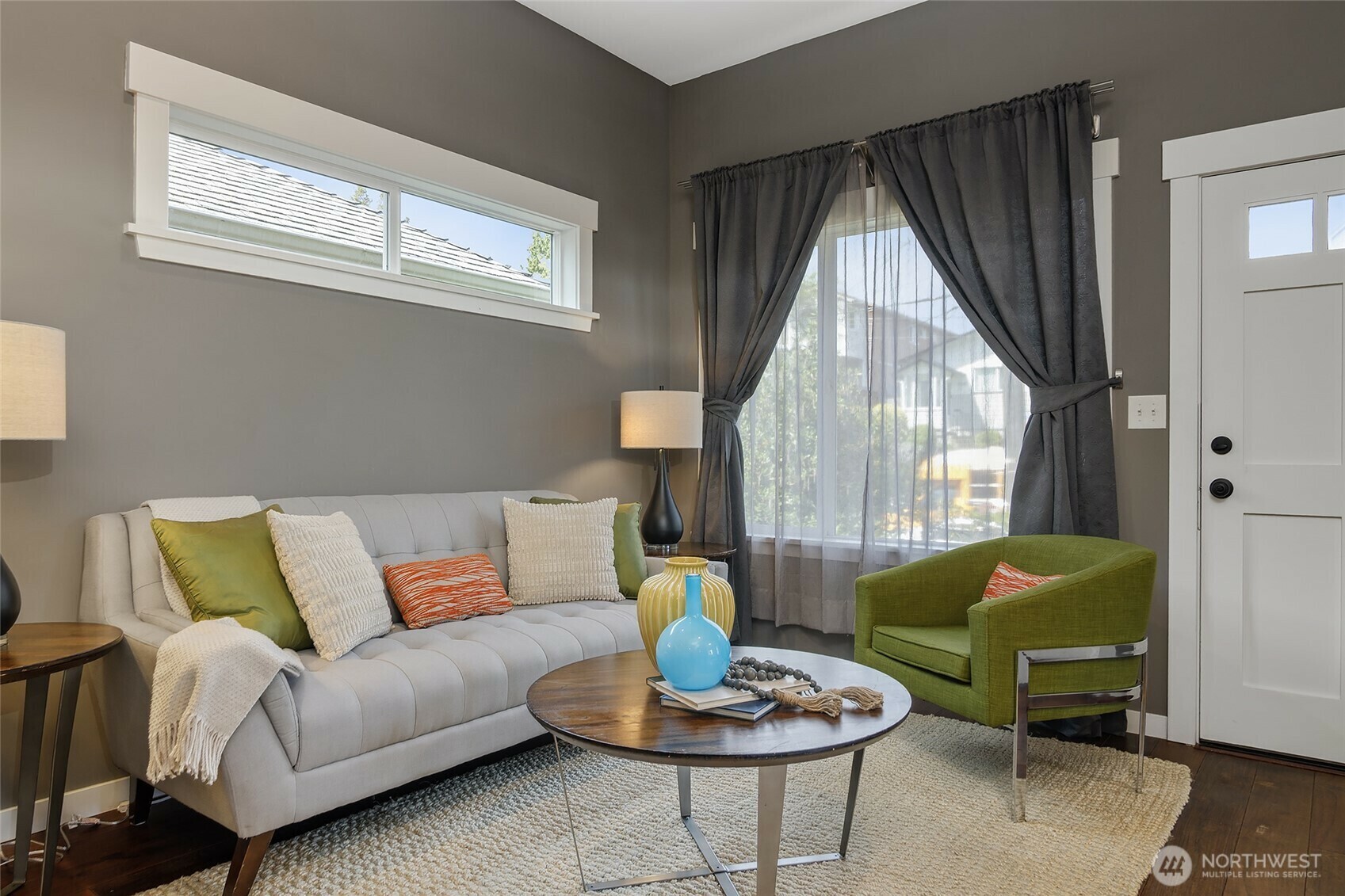 Property Photo: 4543 S Orcas Street WA 98118