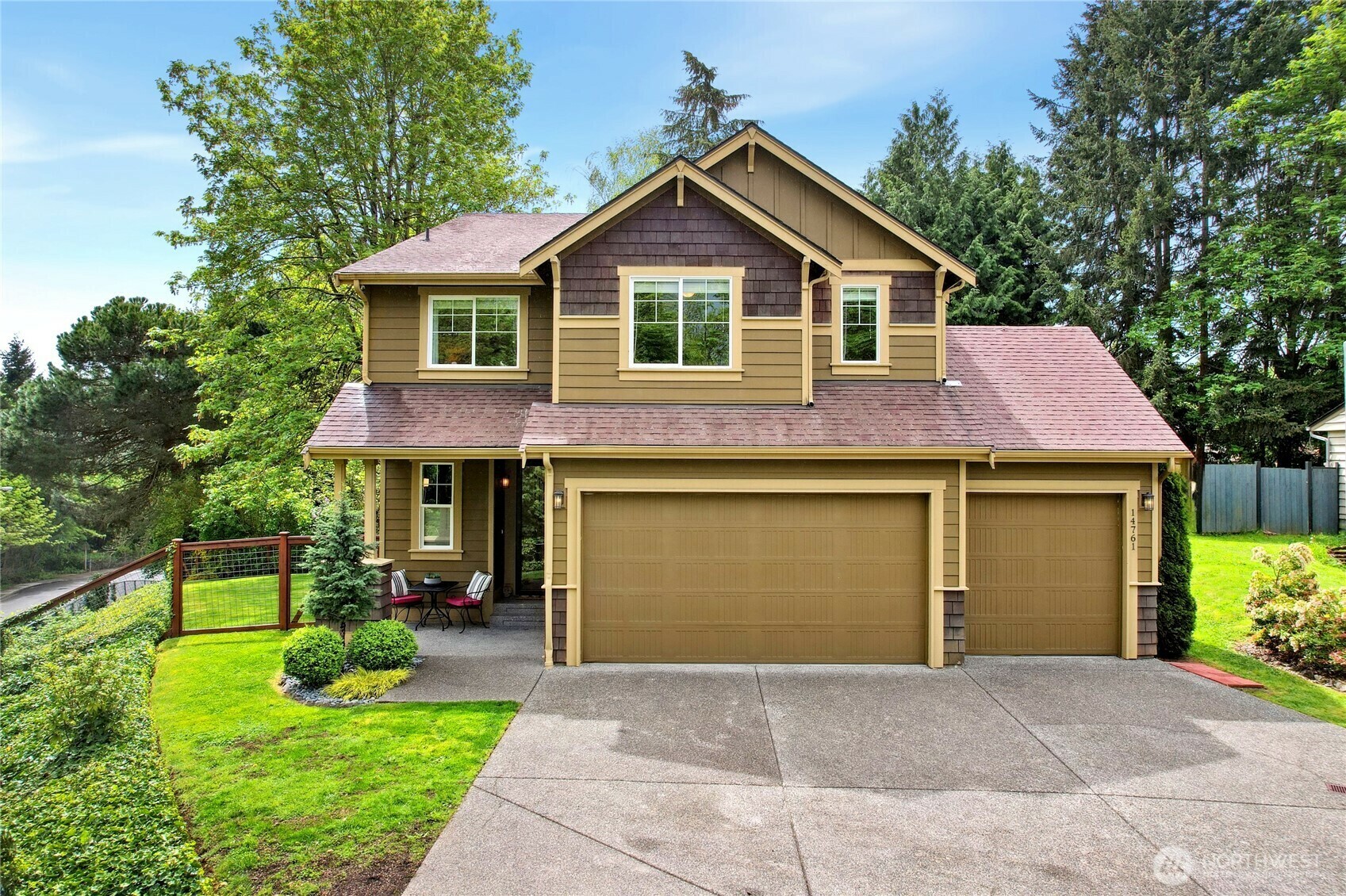 Property Photo: 14761 62nd Avenue S WA 98168