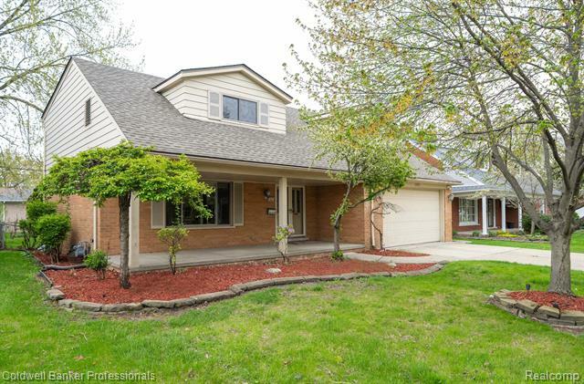 Property Photo: 1451 Edmundton Drive MI 48236