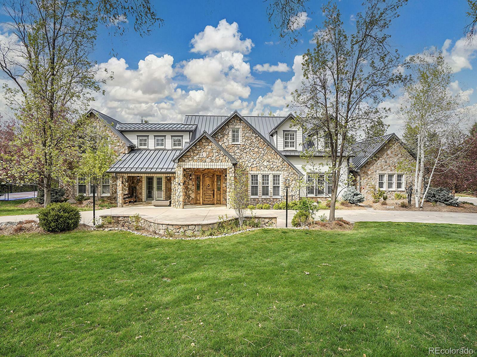 Property Photo: 1075 E Oxford Lane CO 80113