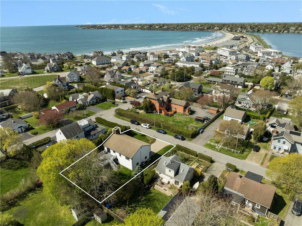 11 Renfrew Avenue  Middletown RI 02842 photo