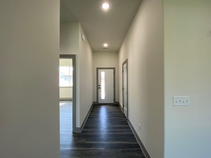 Property Photo: 2025 S Michelle Ct KS 67207