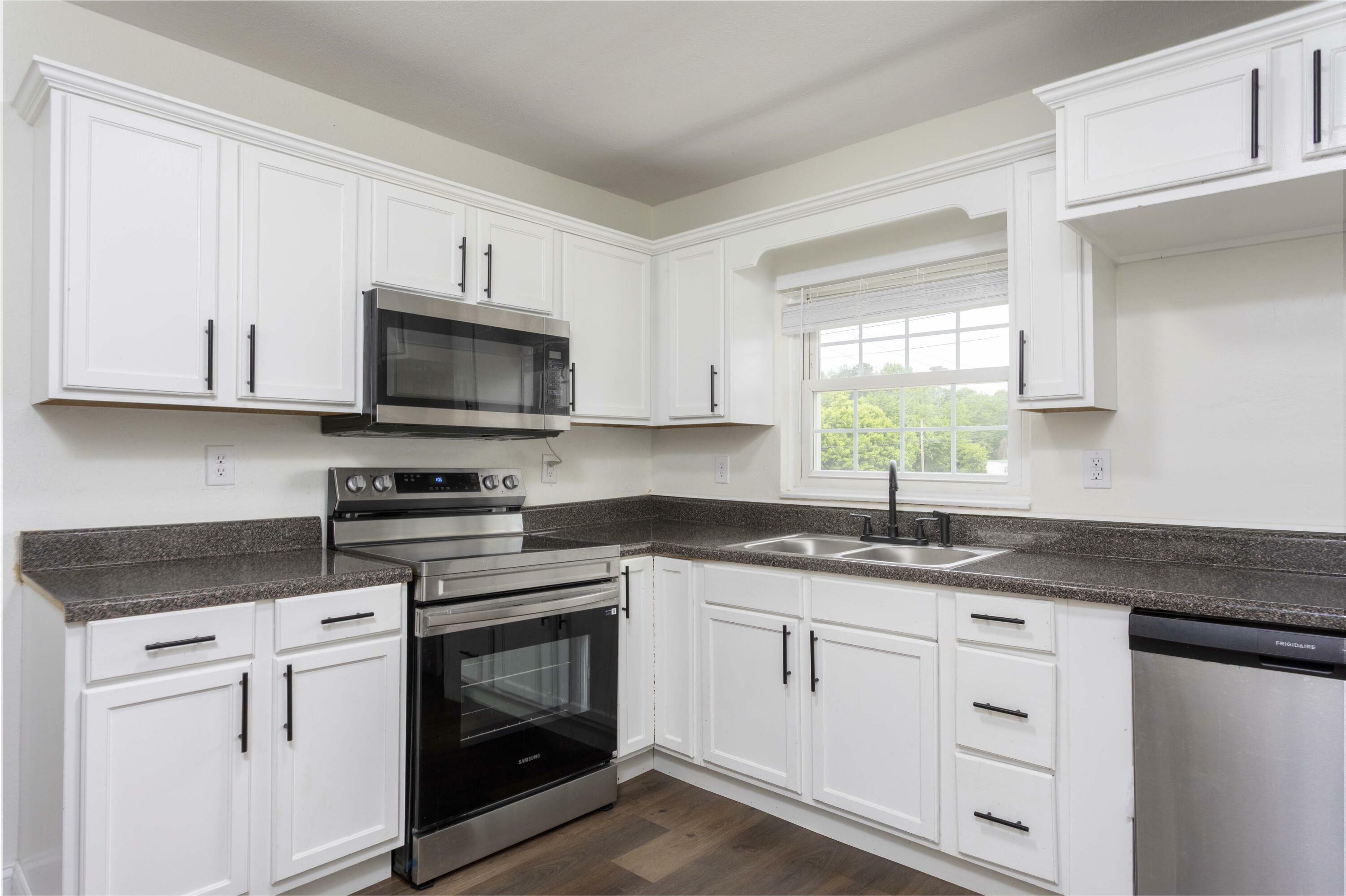 Property Photo:  656 2nd Avenue  TN 37321 