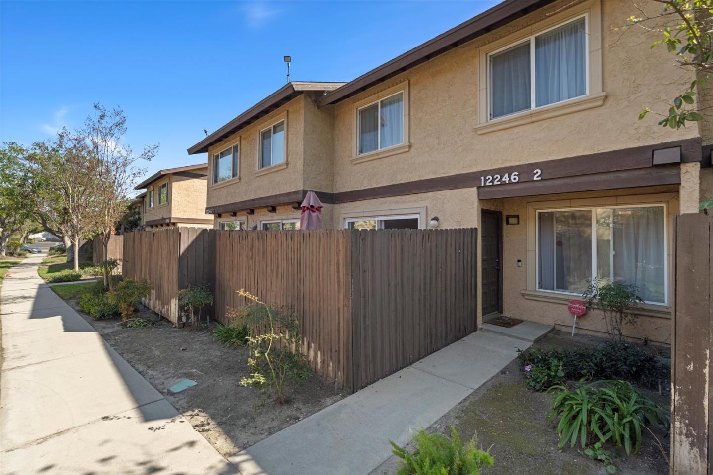 Property Photo: 12246 Runnymede Street 2 CA 91605